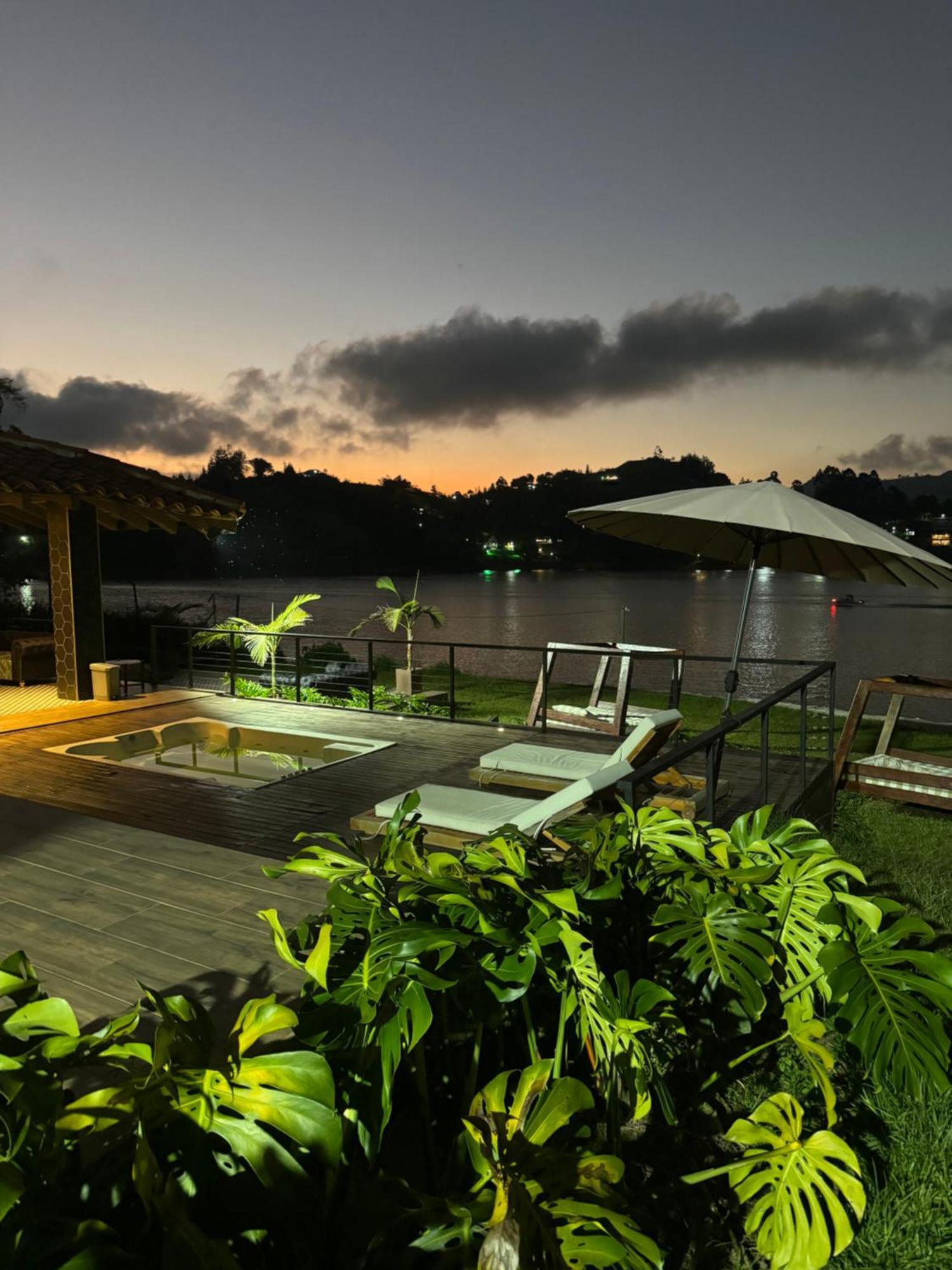 El Penol  Botanico Hotel Boutique Guatape מראה חיצוני תמונה